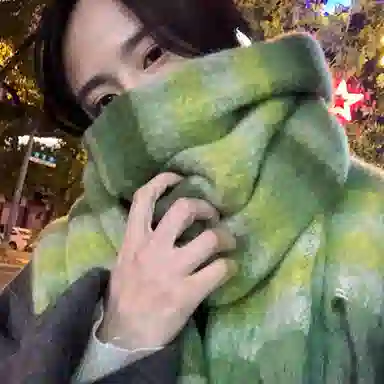 纳兰杜 韩版渐变色秋冬保暖加厚披肩高级感休闲学生潮流软糯感 聚酯纤维 绒线围巾 男女同款情侣款 浅灰色/绿色/咖色