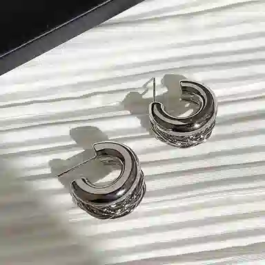 WAW