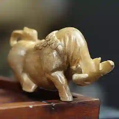 仙作美 金丝楠小叶桢楠实木雕刻牛气冲天文玩手把件 楠木 摆件 男女同款情侣款