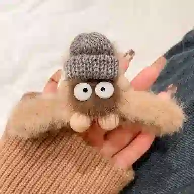 零界 毛绒煤球大眼鲨鱼夹设计感立体玩偶萌趣可爱日常出行头饰 涤纶 发夹 女款