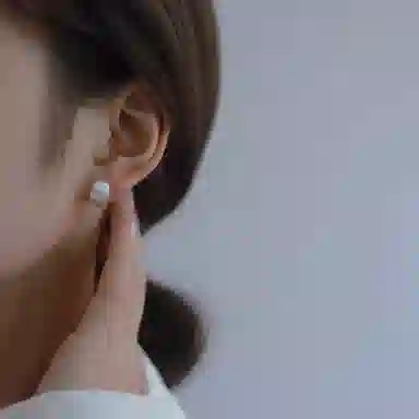 S925