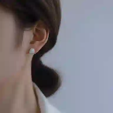 S925