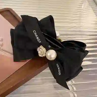 零界 蝴蝶结山茶花缎面亮黑 复古浪漫法式甜美发饰 亚克力 发夹 女款