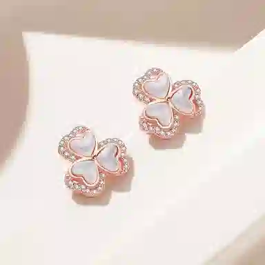 925