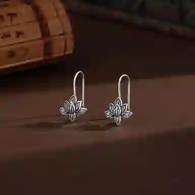999