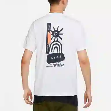 Nike Sportswear LogoT