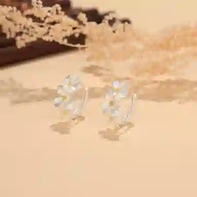 999