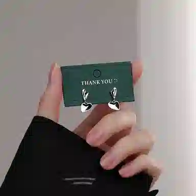 999