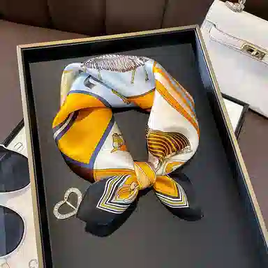 优幽兰 舒适气质优雅防晒印花橘色骏马 丝巾 女款