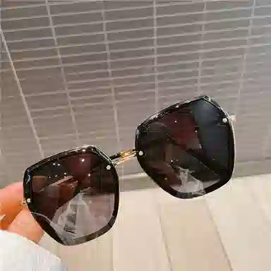 优幽兰 户外旅行街拍遮阳防晒开车骑行防紫外线 蝶形 太阳眼镜 男女同款情侣款