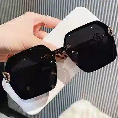 优幽兰 小众韩版高级感骑车开车休闲旅游潮流全框气质显脸小街拍防晒简约开车时尚穿搭 方形 太阳眼镜 男女同款情侣款