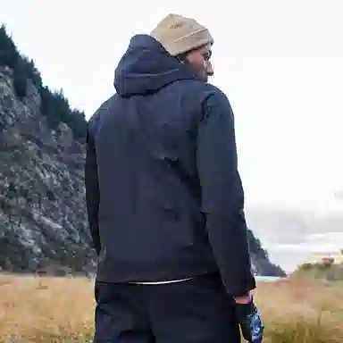 阿尔卑斯 软壳户外护颈充气枕连帽休闲外套三防夹克冲锋衣 男女同款