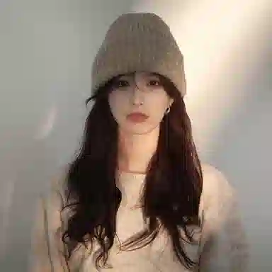 优幽兰 韩版纯色高级感字母刺绣针织时尚潮流显脸小冷秋冬季百搭加厚保暖护耳堆堆美式嘻哈 腈纶 绒线帽 女款