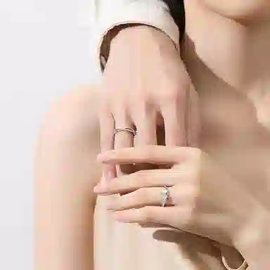 S925
