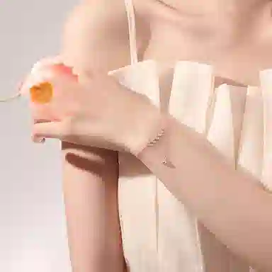 S925