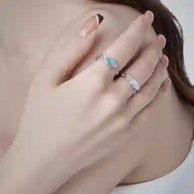 S925