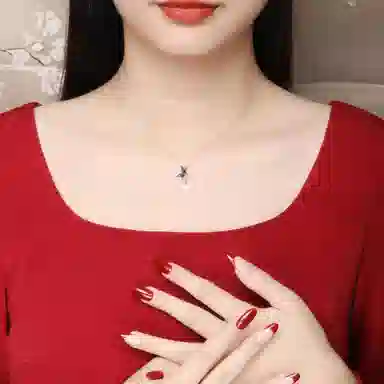 老凤祥 蝶舞公主 新中式国潮典雅风 温润大气 玉蝶生辉  福运常伴 好运永驻 出行百搭 玉髓 项链 男女同款情侣款