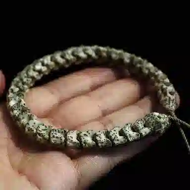 ANNYONNLLY CNY
