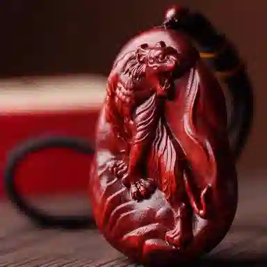 書卓 精雕细琢十二生肖守护神虎 时尚潮流气质优雅轻奢高级感 日常百搭小众设计感 招财进宝诸事顺遂#好运 檀木 把件 男女同款情侣款