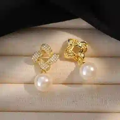 WAW