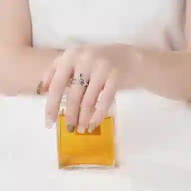 S925