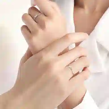 S925