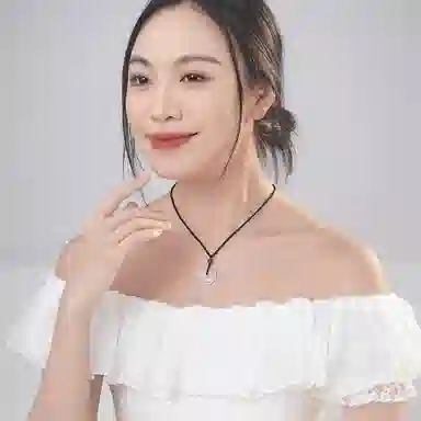 七可 圆满平安扣 平安顺遂褔气满满 新中式古风锁骨链 简约小众轻奢百搭高级感 本命年礼盒 好运 玉髓 项链 男女同款情侣款