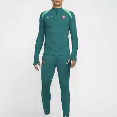 Nike Dri-FIT ADV Logo