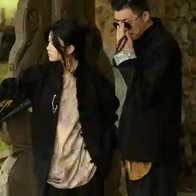 Sansheng Li Black Jacket