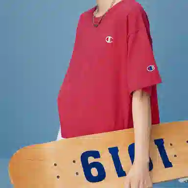 Champion SS22 US Life LogoT