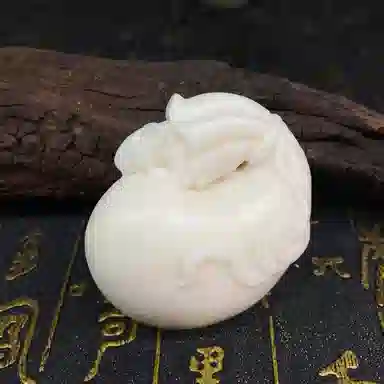 書卓 钱袋鼠 随身盘玩 文玩招财雕刻把玩 装饰品 平安车载工艺品#好运 象牙果 把件 男女同款情侣款