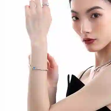 MISS XIA JWY
