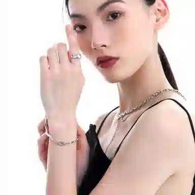 MISS XIA JWY