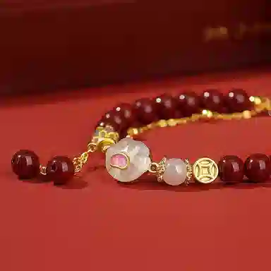 福茹记 新中式本命年可爱招财有钱花猫爪手腕链国风诸事顺利甜美少女感串珠链小众设计钱币转运珠双层叠戴轻奢高级感首饰 朱砂 手链 女款