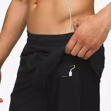 lululemon Swift Pace Breaker 9"