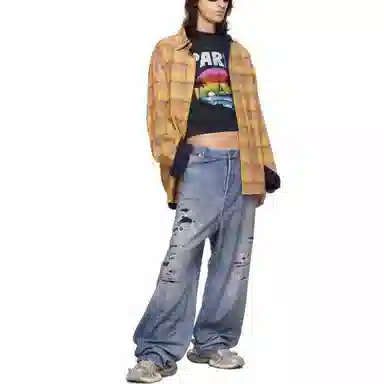 Balenciaga T