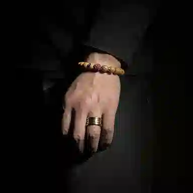 MOUNTAINS AND MANS 925