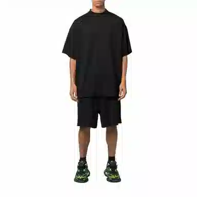 Balenciaga SS22 T