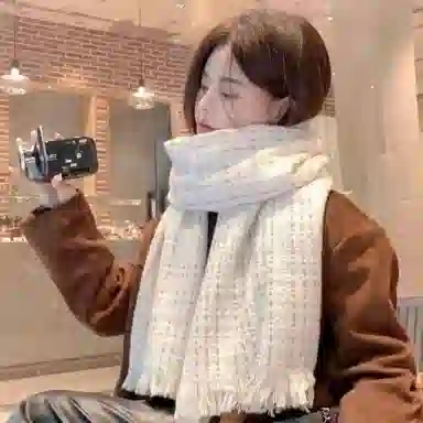 北极绒 韩版高级氛围感小香风时髦白色百搭保暖 绒线围巾 男女同款情侣款