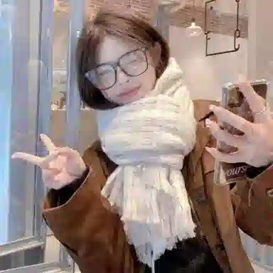 北极绒 韩版高级氛围感小香风时髦白色百搭保暖 绒线围巾 男女同款情侣款