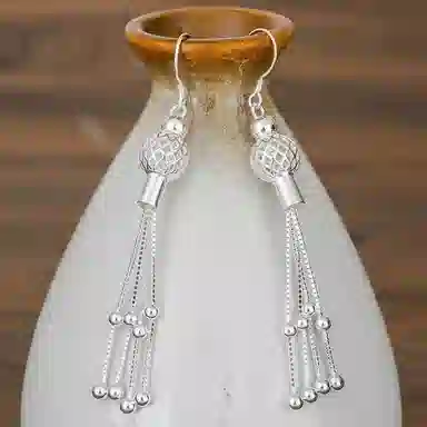 990
