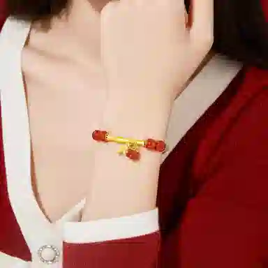 S925