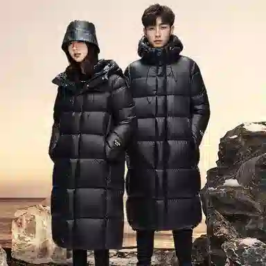 鸭鸭 黑金标色奢金保暖过膝连帽防寒羽绒服 男女同款 黑色