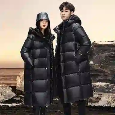 鸭鸭 黑金标色奢金保暖过膝连帽防寒羽绒服 男女同款 黑色