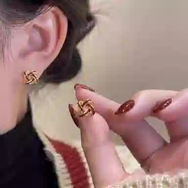 WAW