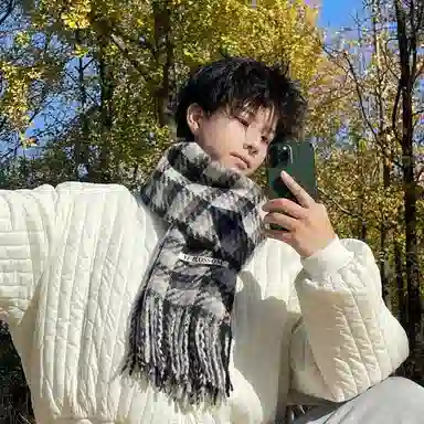 优幽兰 百搭时尚格子流苏日韩系高级感冬季加厚保暖复古格纹外搭两用学生潮流氛围感穿搭 绒线围巾 女款