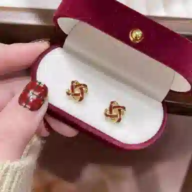 WAW