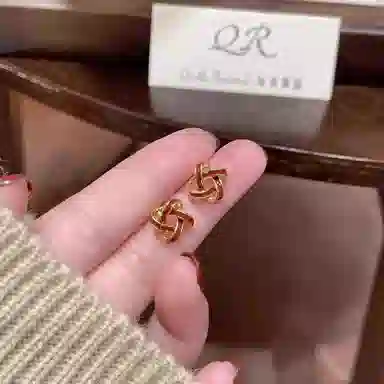 WAW