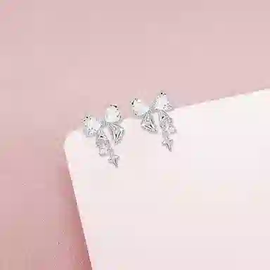 D.K.X ins