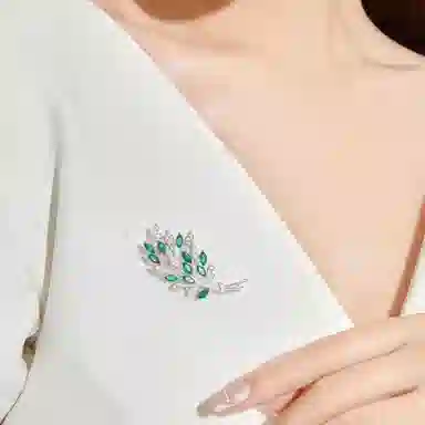 S925